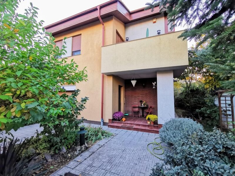 Damaroaia, Jiului, Izbiceni casa spatioasa si eleganta comision 0%