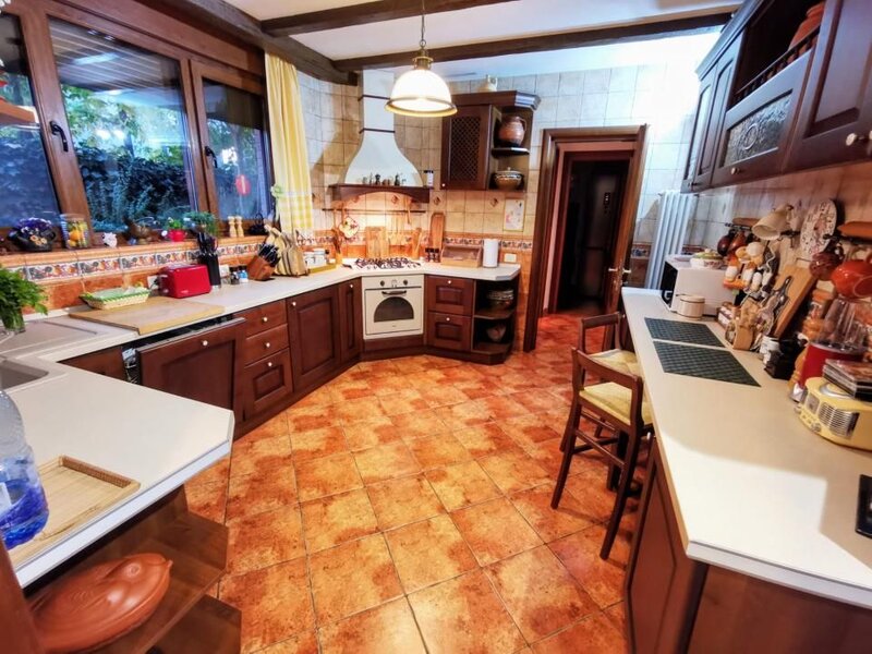 Damaroaia, Jiului, Izbiceni casa spatioasa si eleganta comision 0%