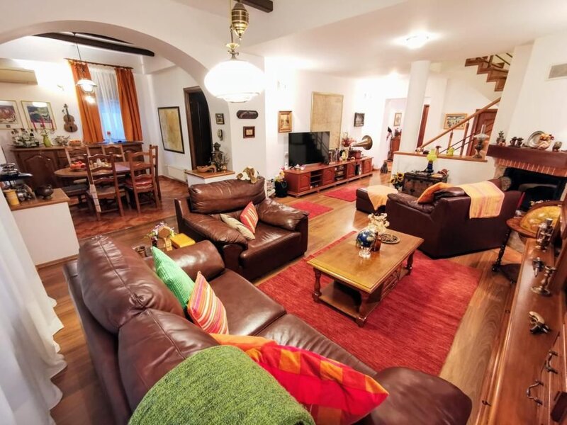 Damaroaia, Jiului, Izbiceni casa spatioasa si eleganta comision 0%